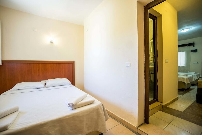 Eris Hotel