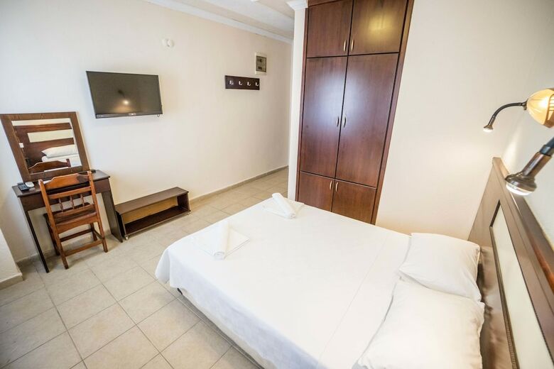 Eris Hotel