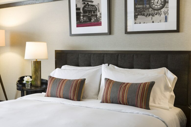 Kimpton Journeyman Hotel