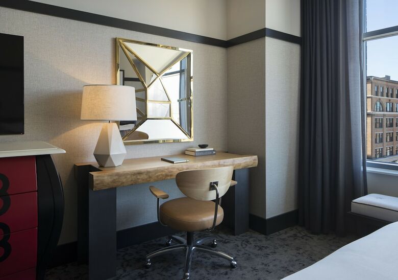 Kimpton Journeyman Hotel