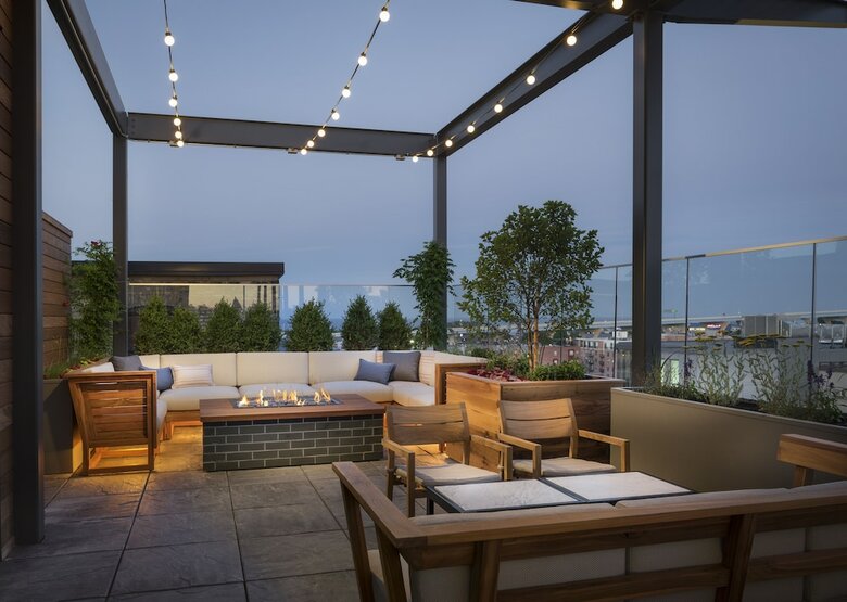 Kimpton Journeyman Hotel