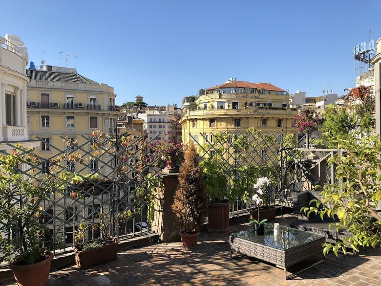 Giuturna Boutique Hotel