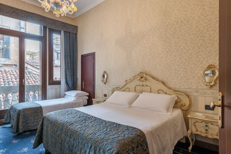 Hotel Montecarlo