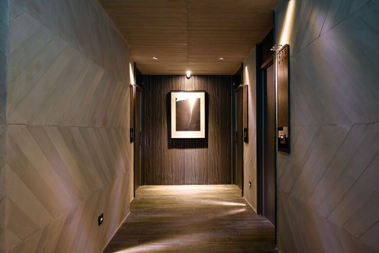 3 Door Hotel