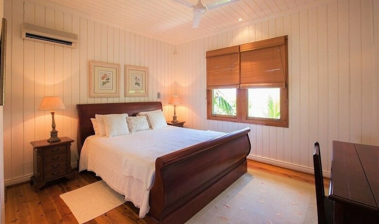 South Point Villas