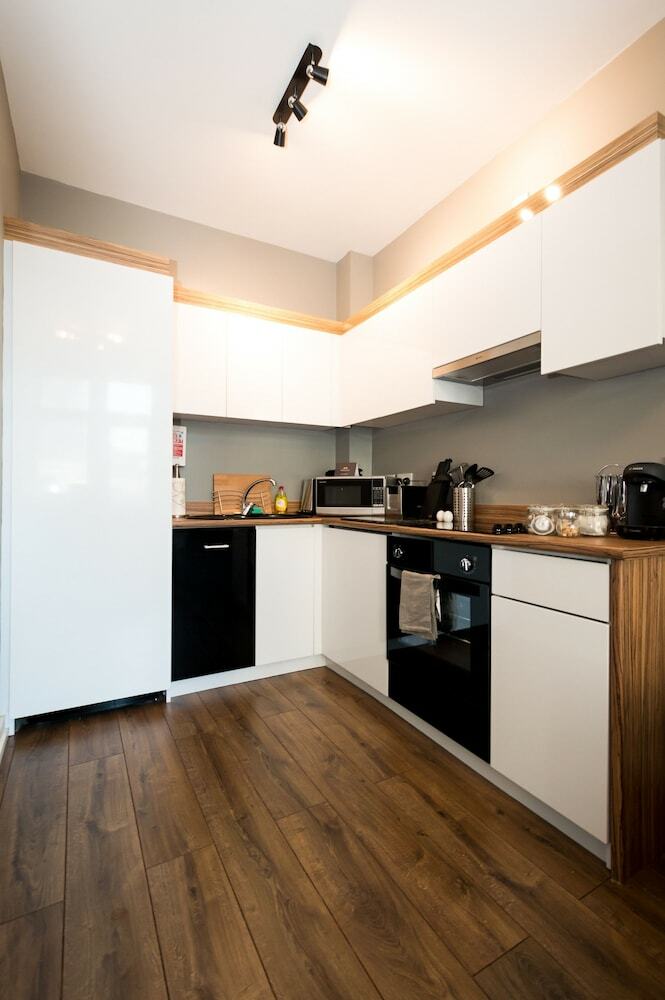 Aaron Wise Serviced Apartments