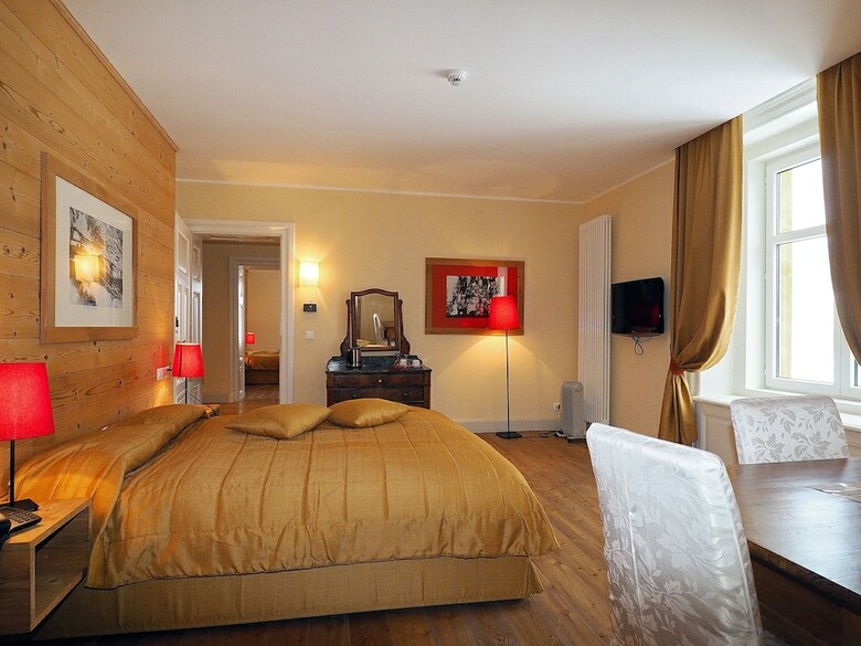 Bed & Breakfast Maloja Club House