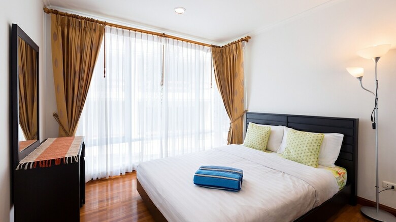 Baan Sanpleon Beachfront Condominium