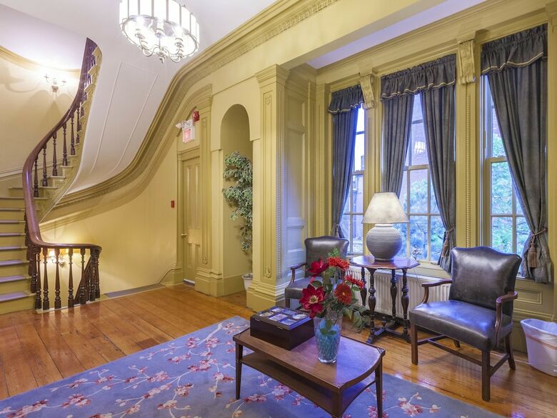 Apartamentos Chipman Hill Suites - Yeats House