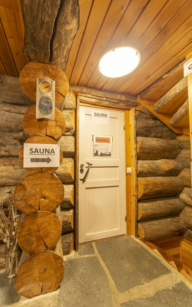 Aparthotel Apartments Kuukkeli Tokka