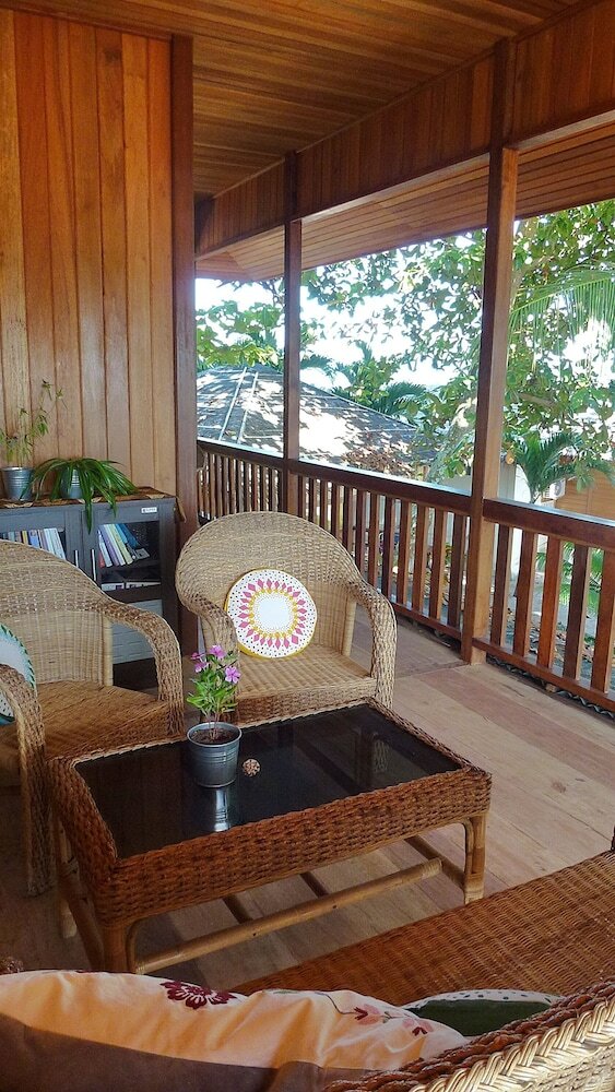 Hotel Onong Resort