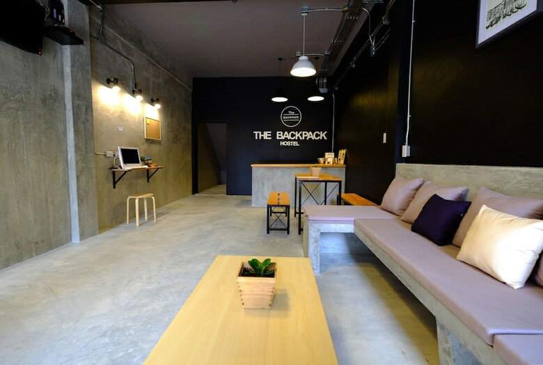 Hostal The Backpack Hostel