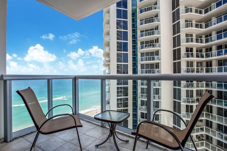 Hotel Private Ocean Condos At Marenas Beach
