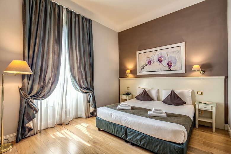 Hotel Suite Castrense