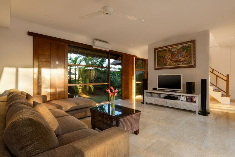 Balangan Beach Villa