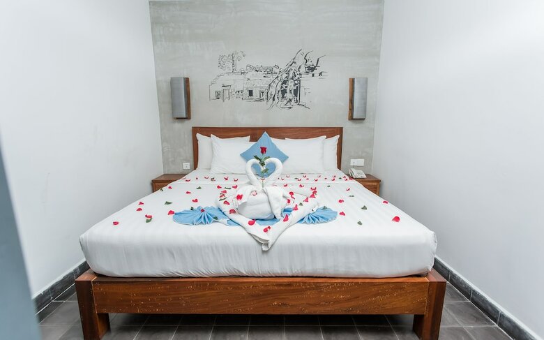 Home Chic Hotel