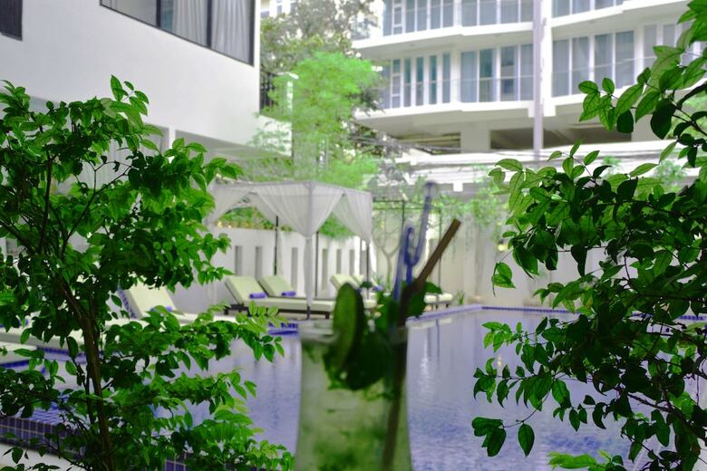 Home Chic Hotel