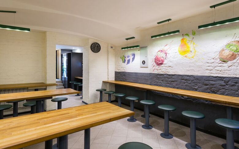 Station Hotel M19