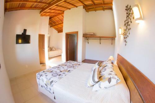 Hostal Pousada Morro Verde