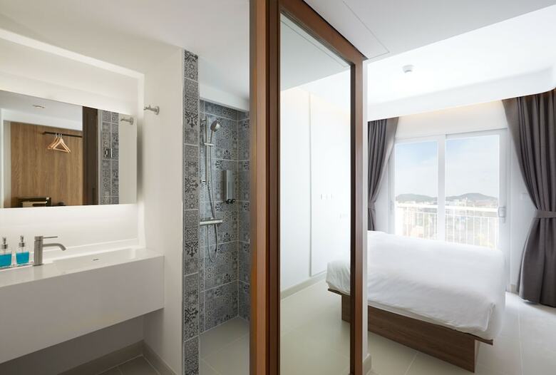 Hostal Lub D Phuket Patong