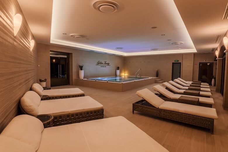 Villa Plaza Boutique Hotel & Spa