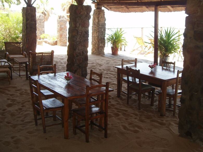 Posada Nkhudzi Beach Lodge