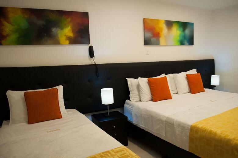 Hotel Ferias Park