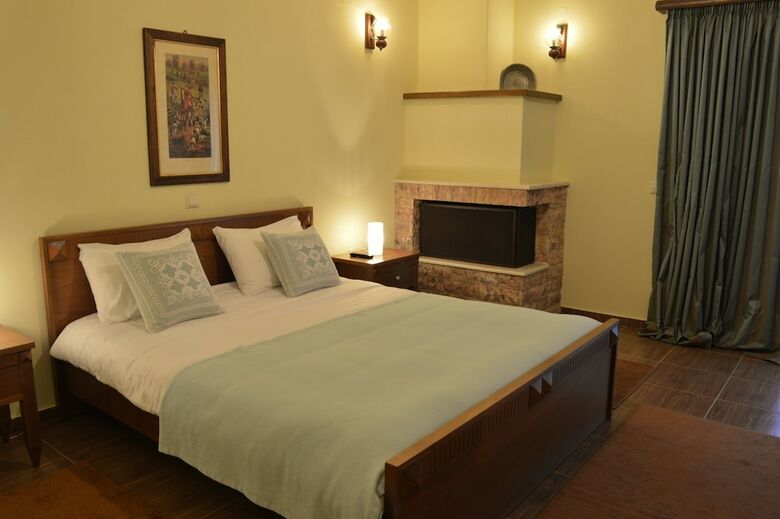 Lakmos Hotel