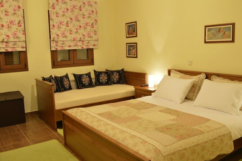 Lakmos Hotel