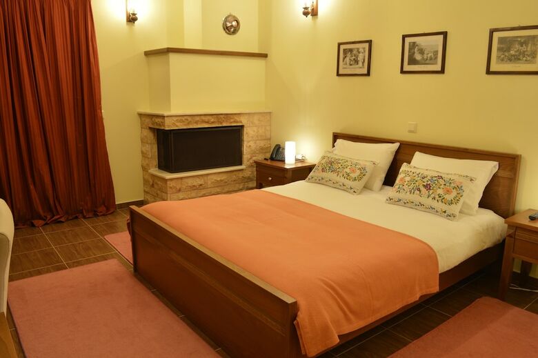 Lakmos Hotel