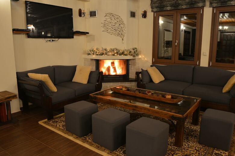 Lakmos Hotel