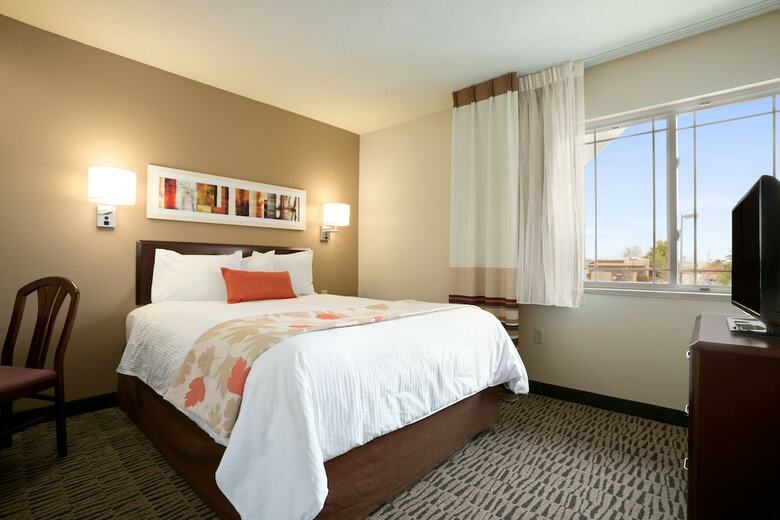Aparthotel Hawthorn Suites By Wyndham Greensboro
