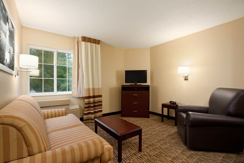 Aparthotel Hawthorn Suites By Wyndham Greensboro