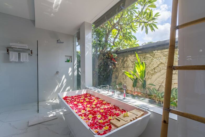 Lacasa Villa Legian