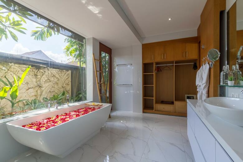 Lacasa Villa Legian