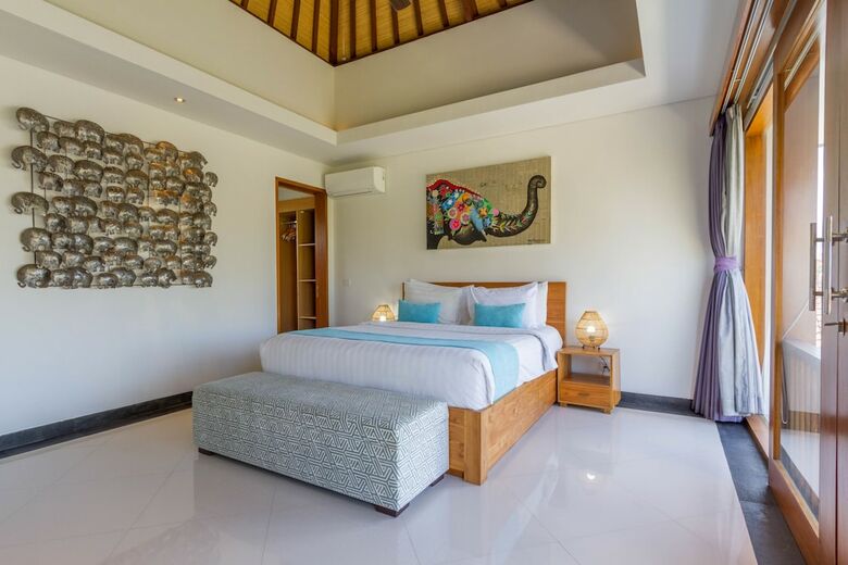 Lacasa Villa Legian