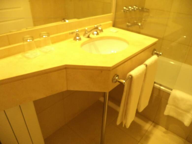 Hotel Mil 810