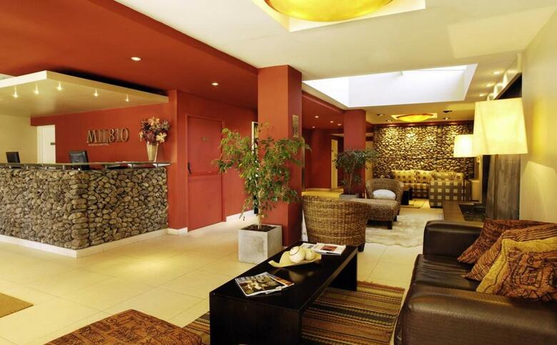 Hotel Mil 810