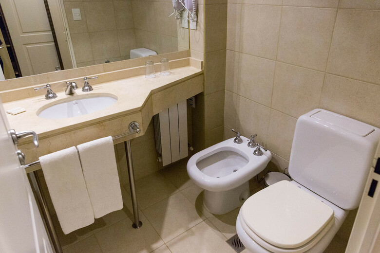 Hotel Mil 810