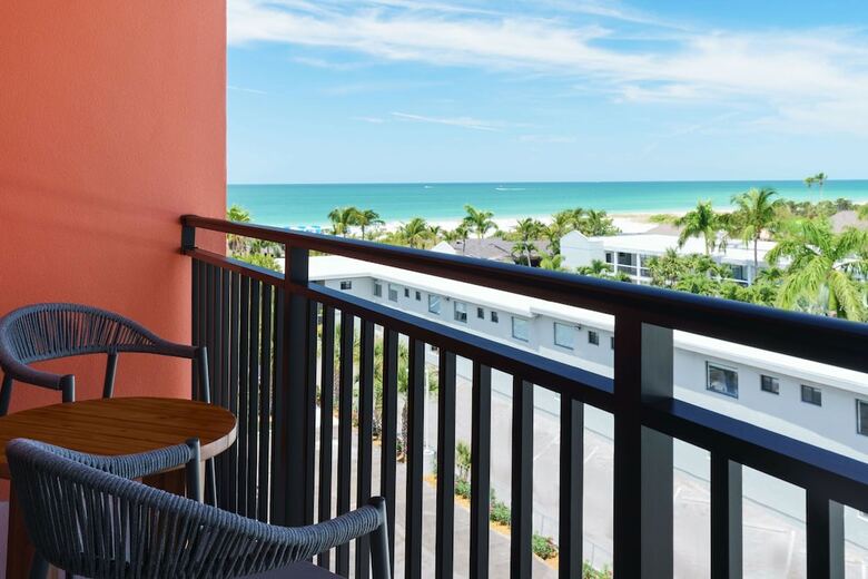 Hotel Howard Johnson St. Petersburg Beach