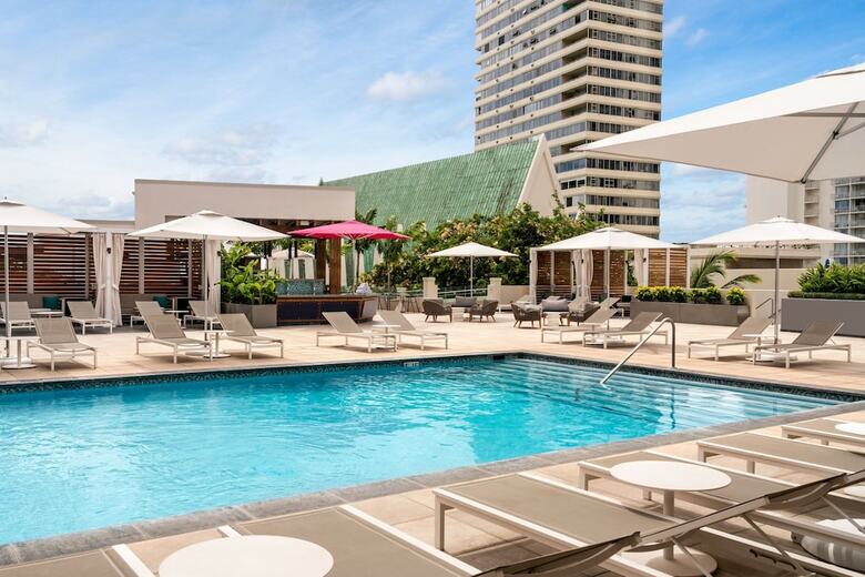 Hotel Waikiki Beach Marriott Resort & Spa