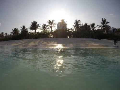Airport Beach Hotel