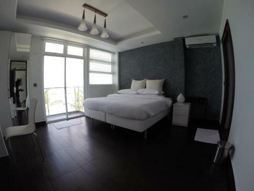 Airport Beach Hotel