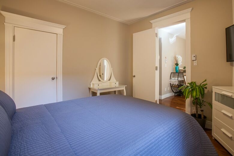 Apartamentos Lmvr - The Laurier