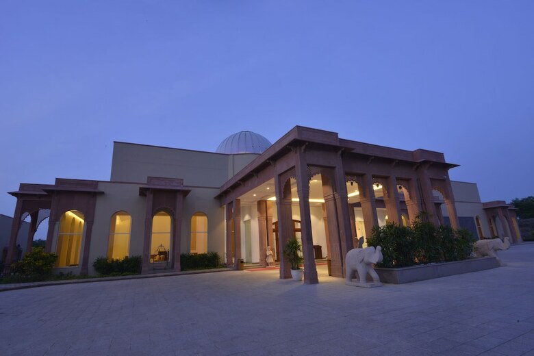 Hotel Orchha Palace And Convention Centre