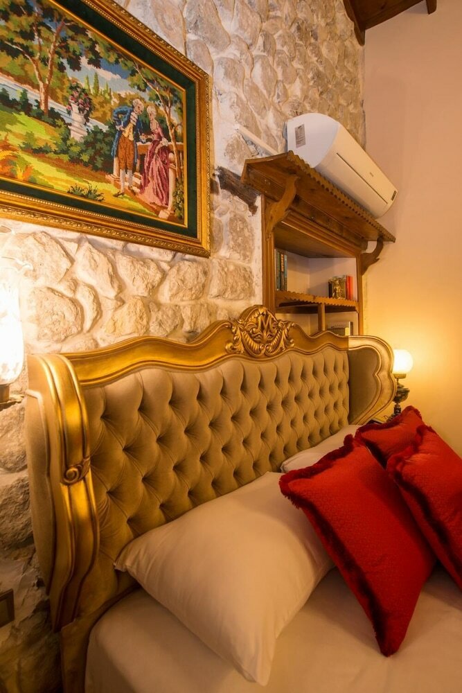 Mahallem Hotel