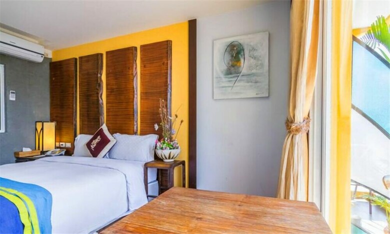 Hotel Ocean Breeze Inn