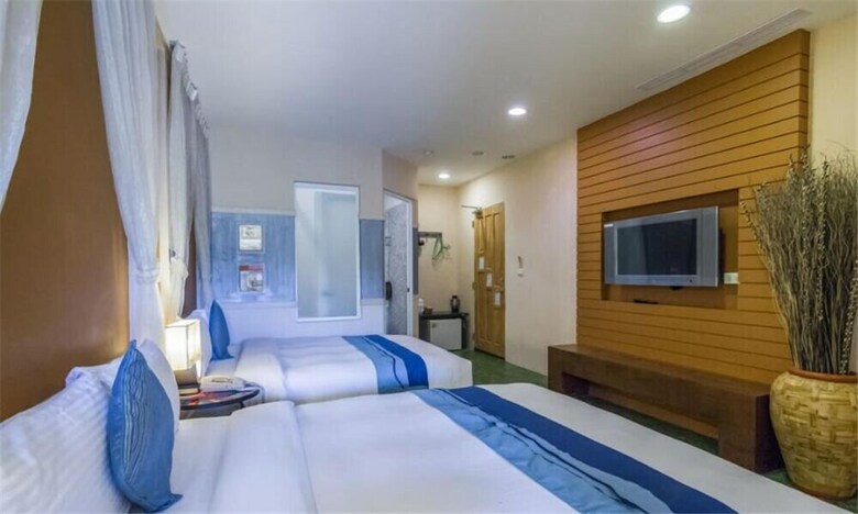 Hotel Ocean Breeze Inn