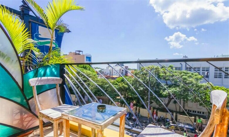 Hotel Ocean Breeze Inn