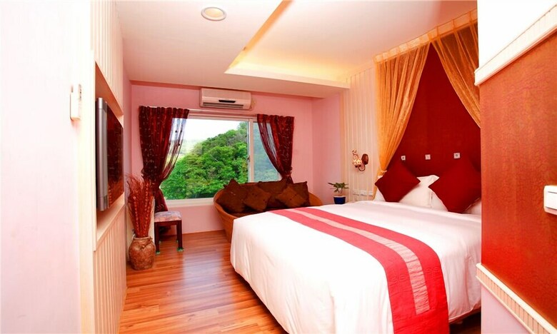 Hotel Ocean Breeze Inn